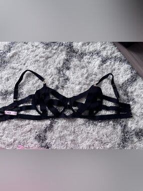 Victoria's Secret Black Strappy Cage Underwire Bra